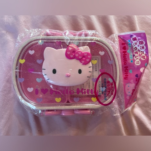 Hello Kitty food container - Picture 1 of 1
